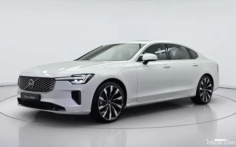 Volvo S90 2025 купить в Москве