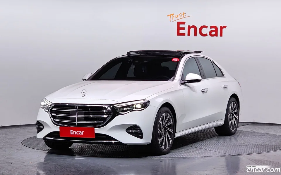Mercedes-Benz E-Class E300 4MATIC 2024 — фото 1, купить с доставкой в Москву