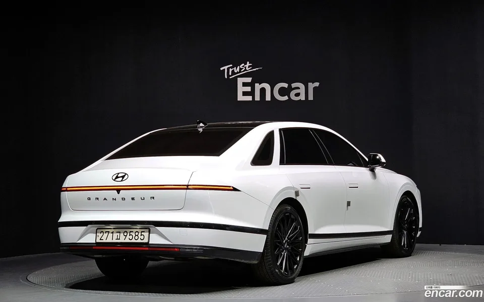 Hyundai Grandeur Hybrid 2024 — миниатюра 2
