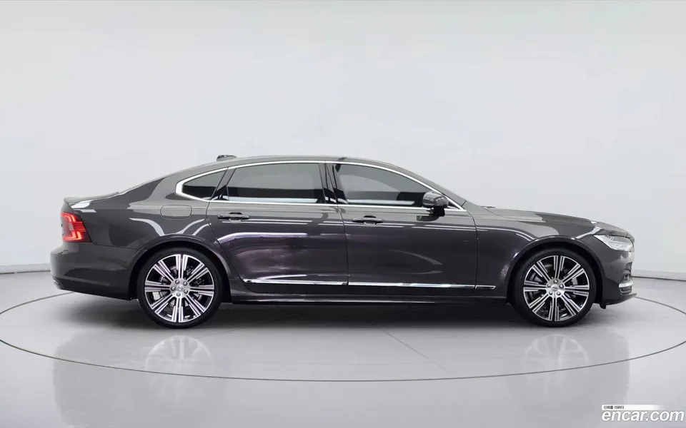 Volvo S90 B6 AWD 2024 — миниатюра 4