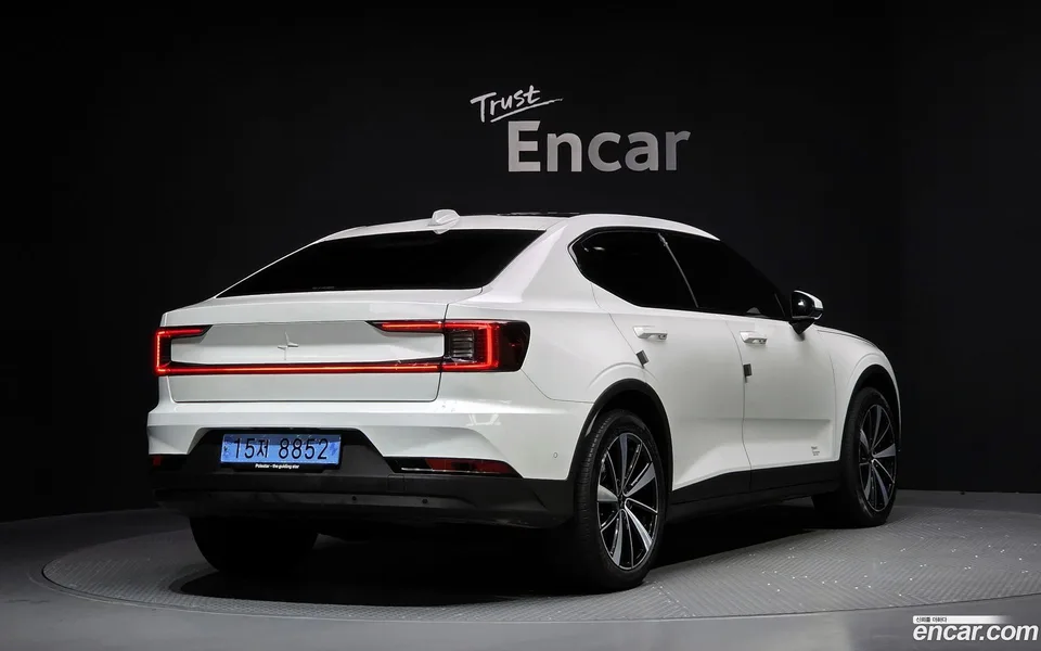 Polestar Polestar 2 2022 — миниатюра 2