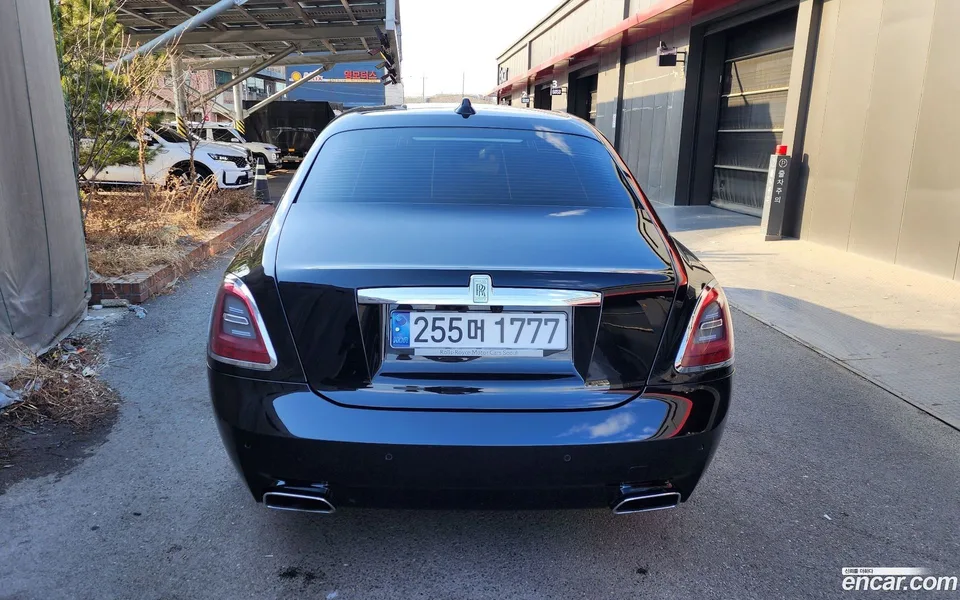 Rolls-Royce Ghost 6.7 EWB V12 2024 — миниатюра 4