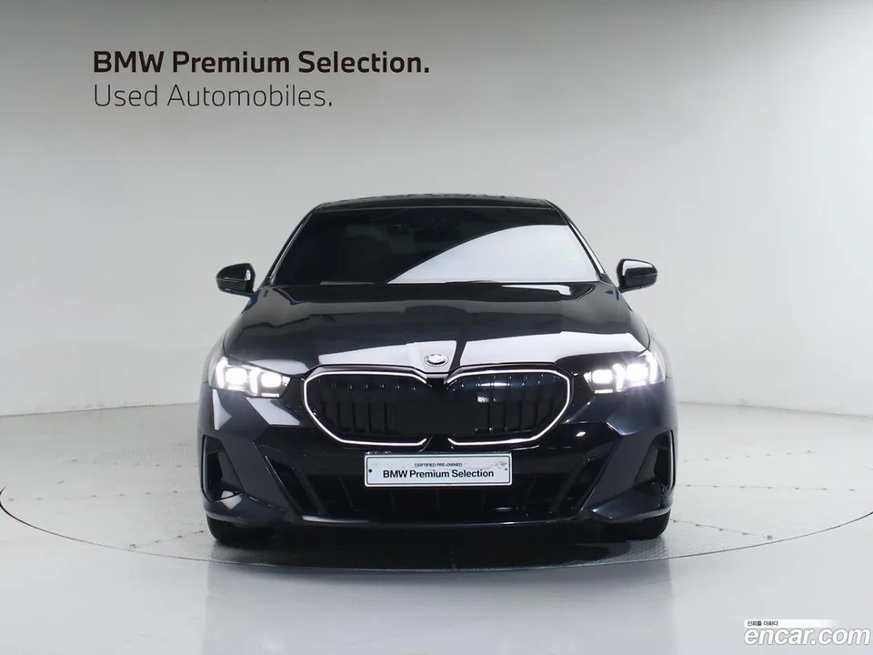 BMW 5 Series 520i 2024 — миниатюра 3