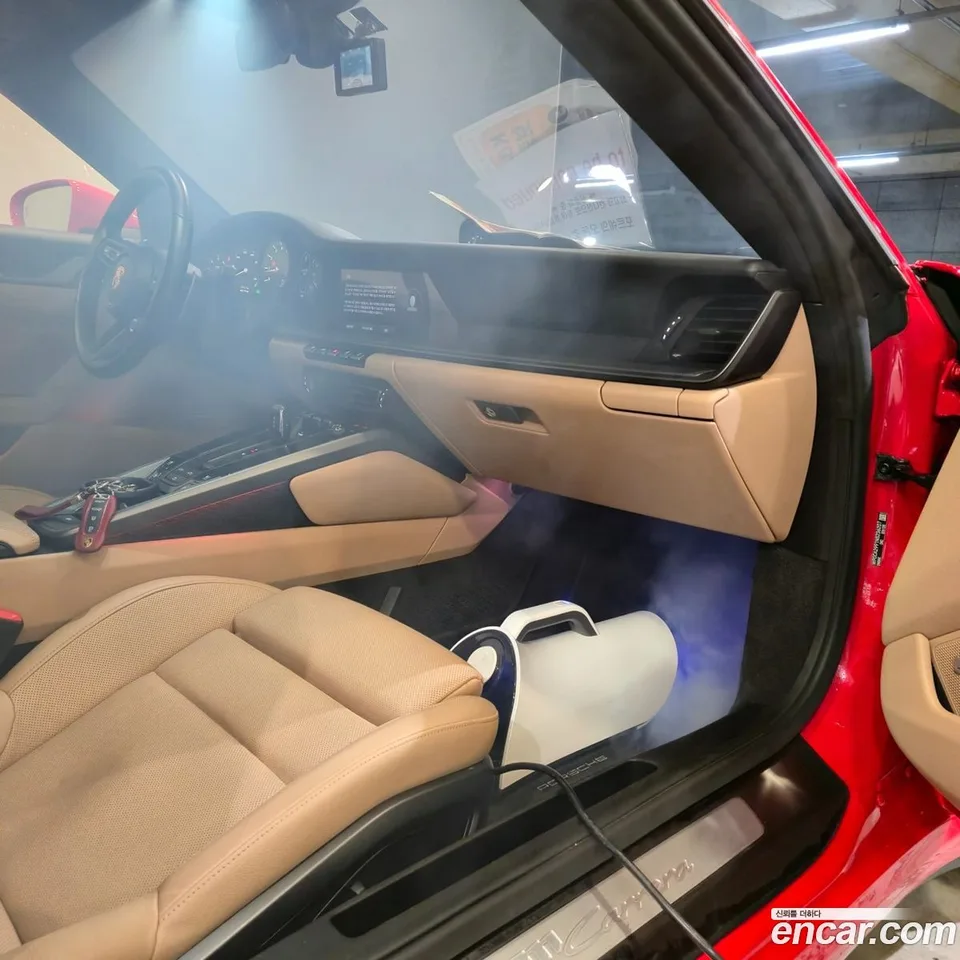 Porsche 911 (992) 2022 — миниатюра 3