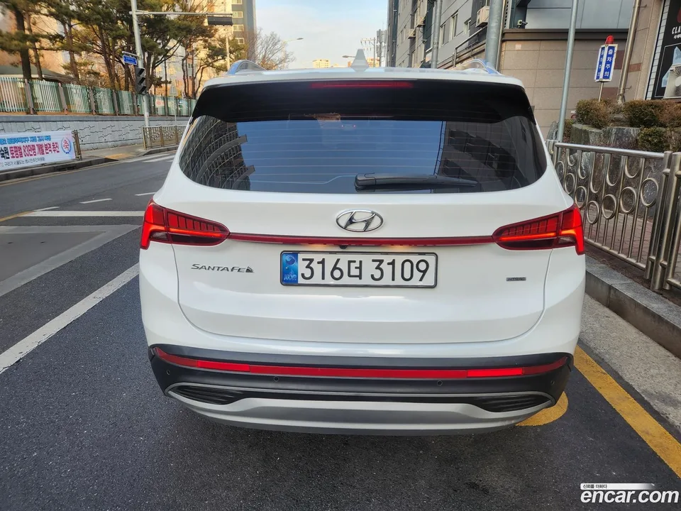 Hyundai SantaFe 2.2 4WD 2023 — миниатюра 3