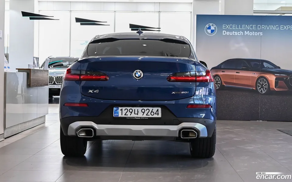 BMW X4 xDrive20i xLine 2025 — миниатюра 3