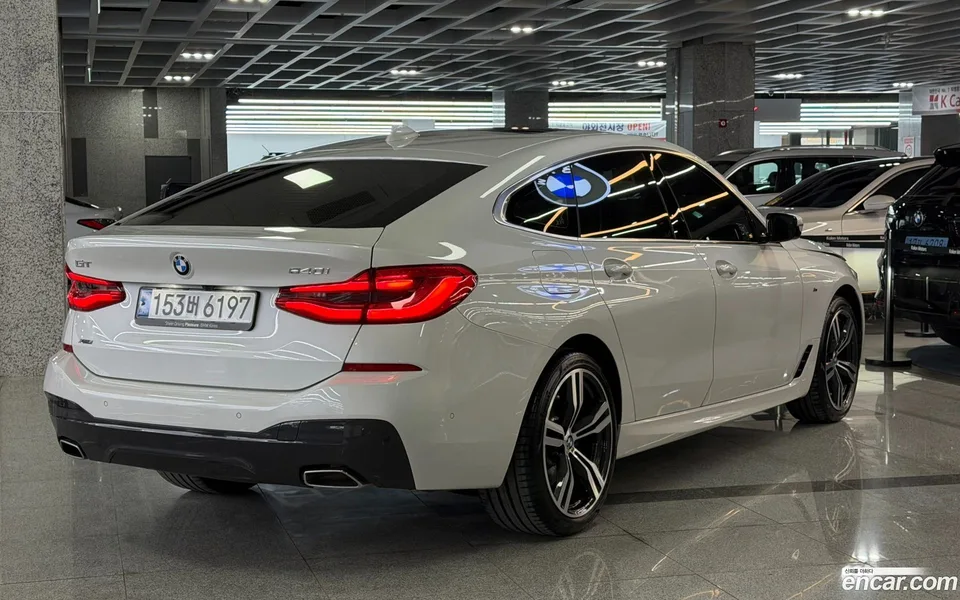 BMW 6 Series GT 630i xDrive M 2024 — миниатюра 2