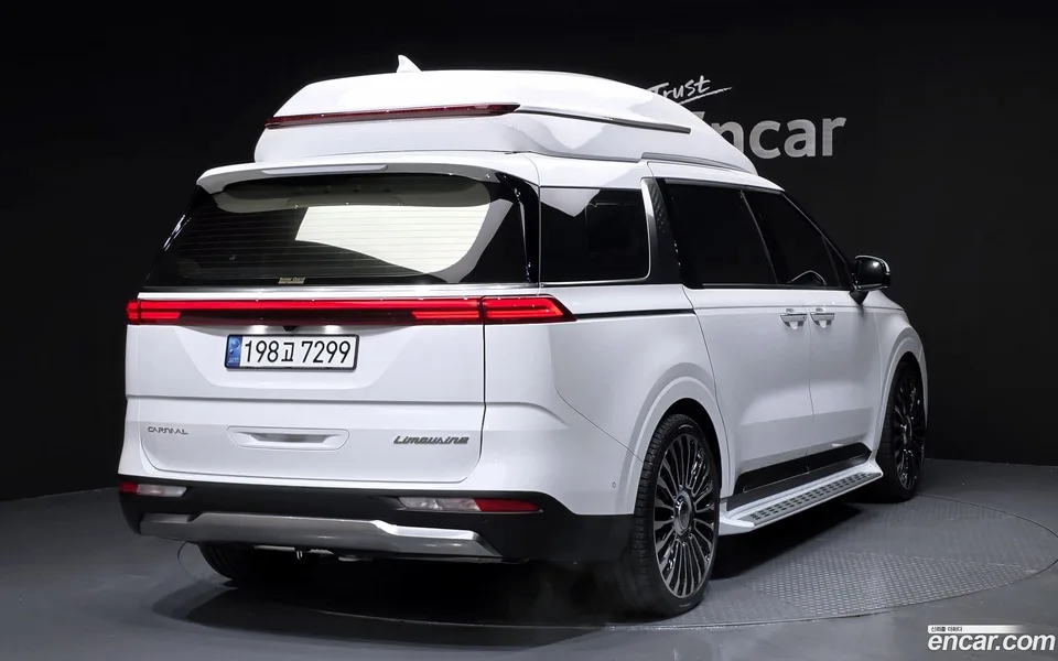 Kia Carnival 9 () 2022 — миниатюра 2