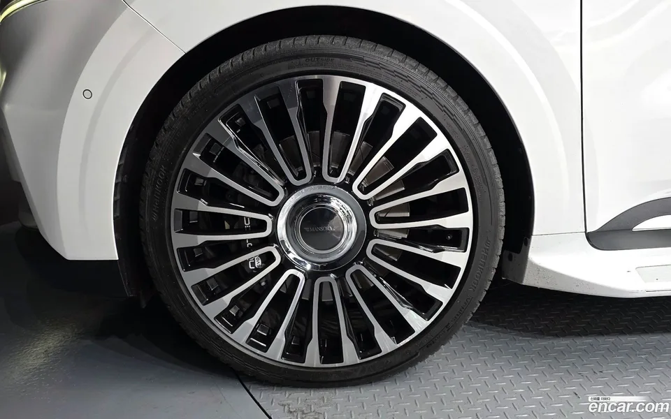 Kia Carnival 9 () 2022 — миниатюра 5