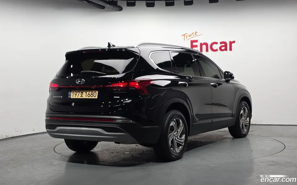 Hyundai SantaFe 2.5T 4WD 2022 — миниатюра 2