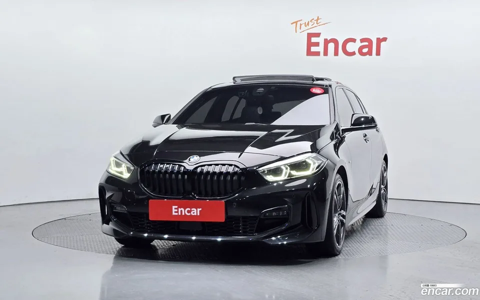 BMW 1 Series 120i M 2023 — миниатюра 3