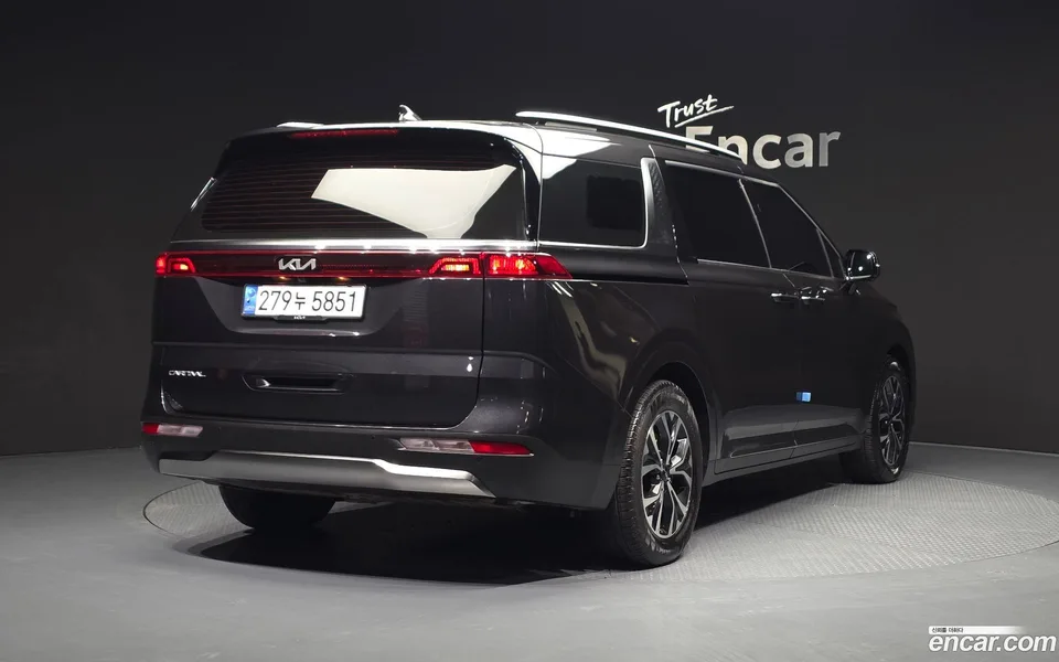 Kia Carnival 9 2023 — миниатюра 2