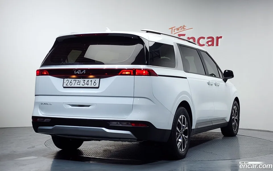 Kia Carnival 9 2023 — миниатюра 2