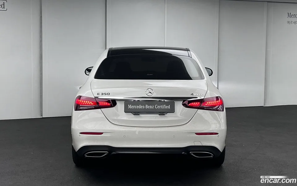 Mercedes-Benz E-Class E350 4MATIC AMG Line 2023 — миниатюра 4