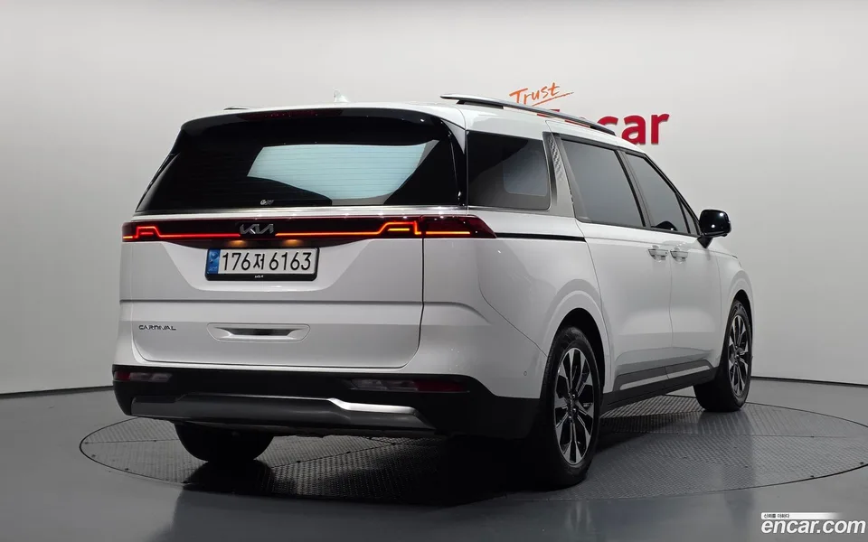 Kia Carnival 7 2022 — миниатюра 2