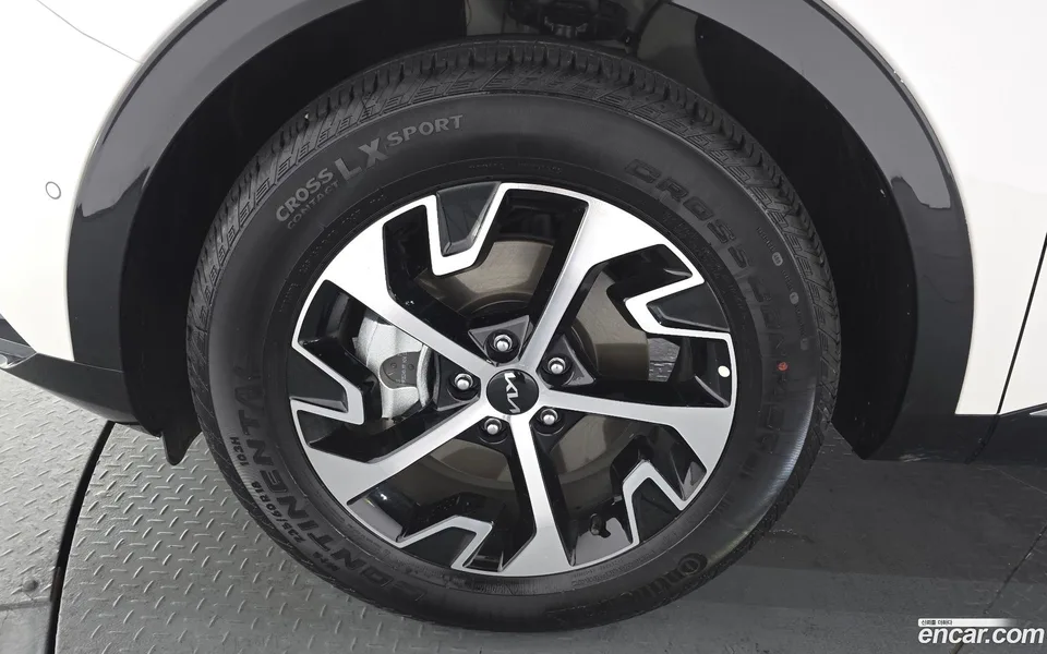 Kia Sportage Hybrid 2WD 2024 — миниатюра 5