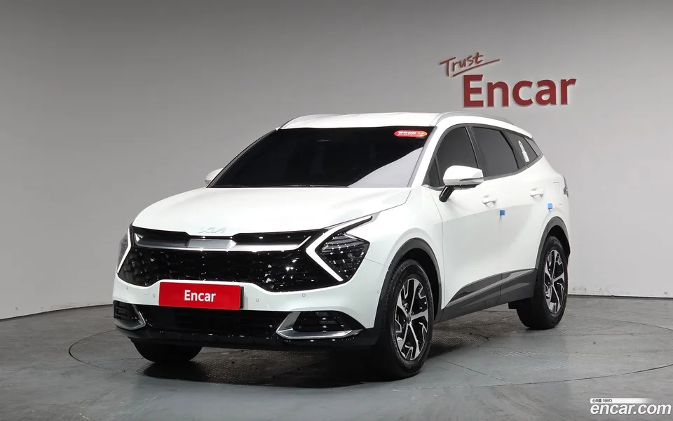 Kia Sportage Hybrid 2WD 2024 — фото 1, купить с доставкой в Москву