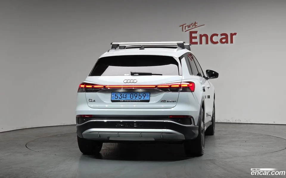 Audi Q4 e-tron 40 2023 — миниатюра 4