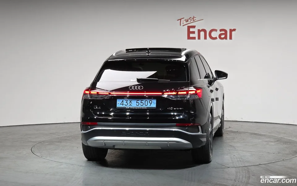 Audi Q4 e-tron 40 2023 — миниатюра 4