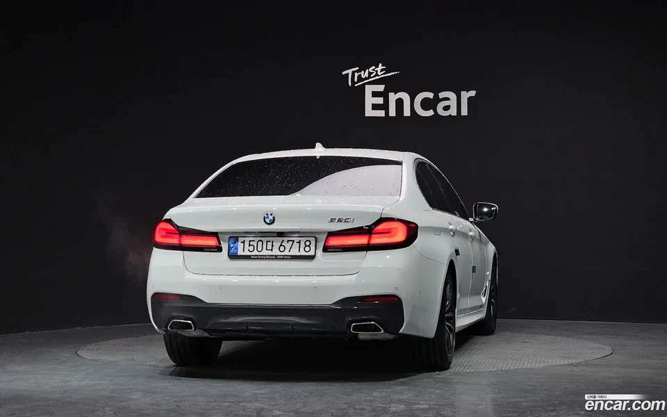 BMW 5 Series 520i M 2023 — миниатюра 4