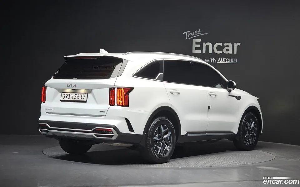 Kia Sorento HEV 1.6 2WD 2023 — миниатюра 2