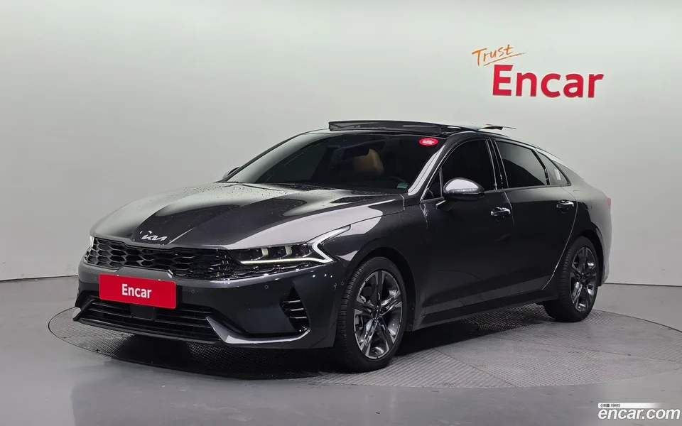 Kia K5 Hybrid 2023 — фото 1, купить с доставкой в Москву