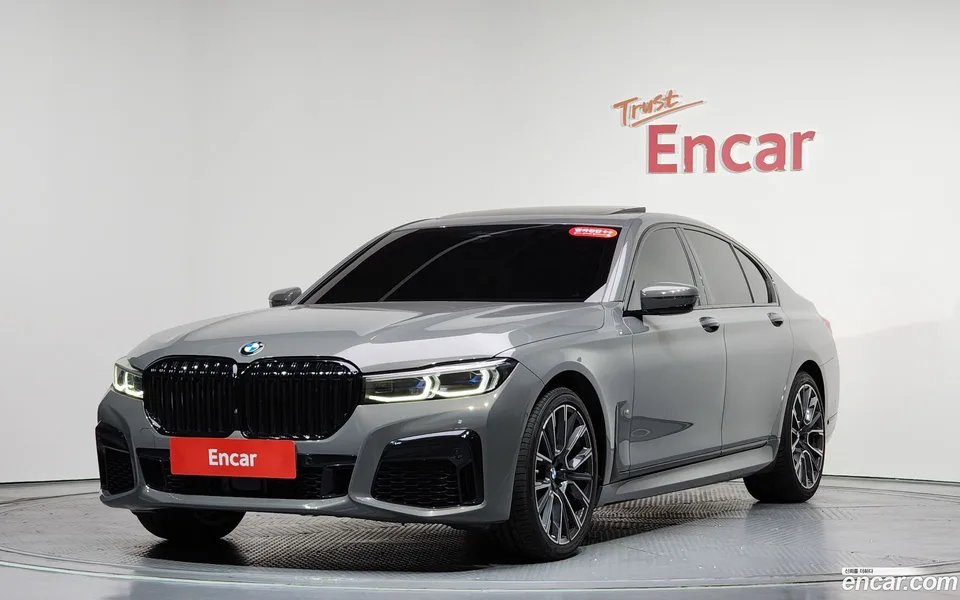 BMW 7 Series 730d xDrive M 2022 — фото 1, купить с доставкой в Москву