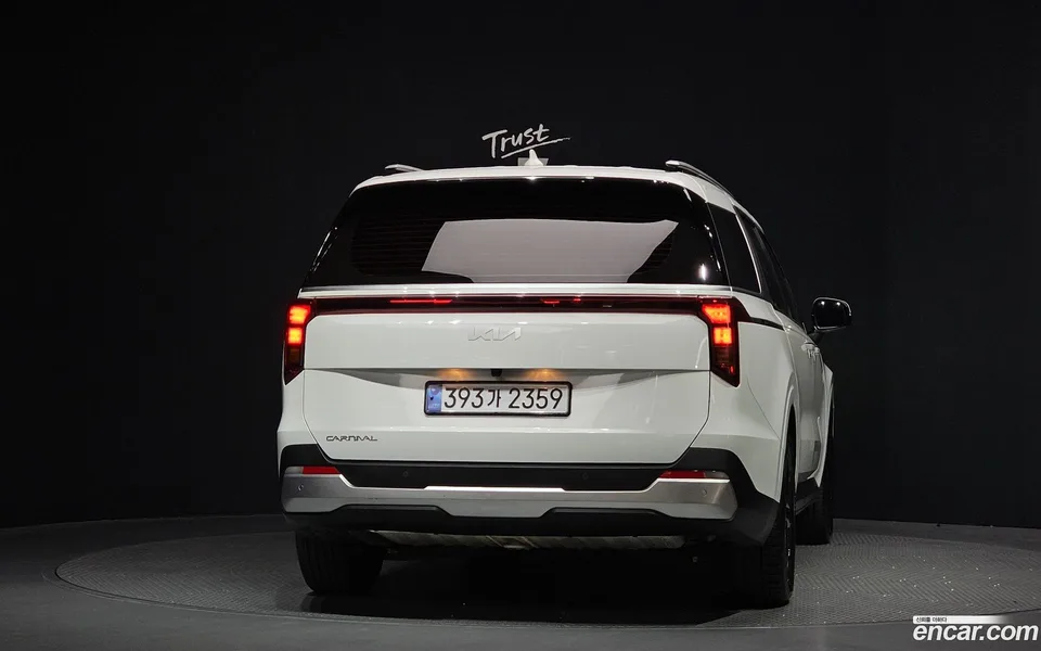 Kia Carnival 9 2024 — миниатюра 4