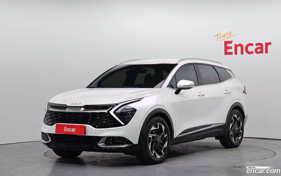 Kia Sportage 2.0 2WD 2022 — фото 1, купить с доставкой в Москву
