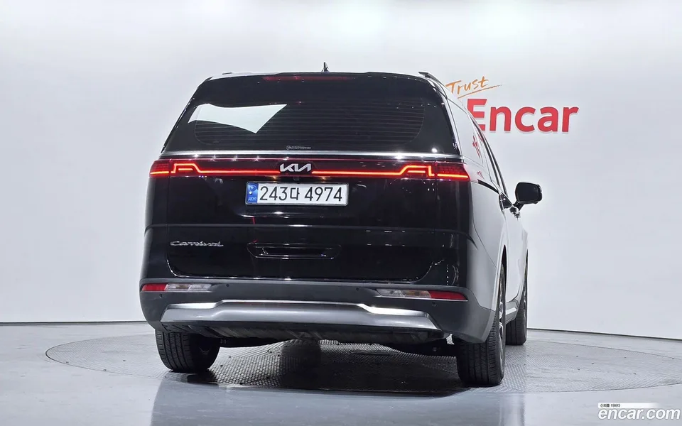 Kia Carnival 7 2023 — миниатюра 4