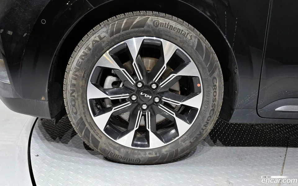 Kia Carnival 7 2023 — миниатюра 5