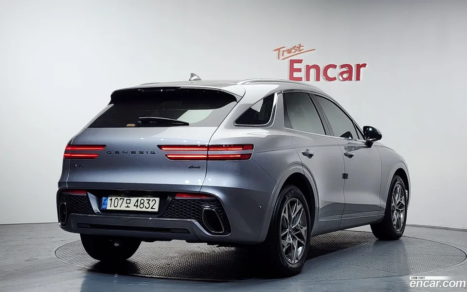 Genesis GV70 2.5T 2WD 2022 — миниатюра 2