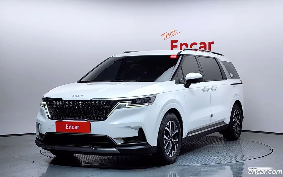 Kia Carnival 9 2022 — фото 1, купить с доставкой в Москву