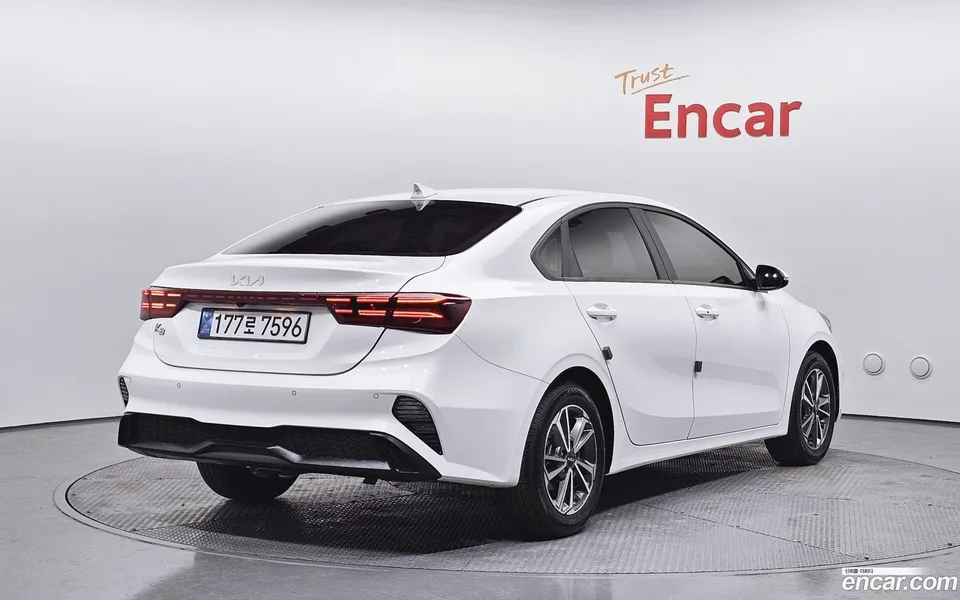 Kia K3 1.6 2024 — миниатюра 2