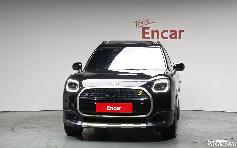 MINI Cooper Countryman Electric ALL4 SE 2025 — миниатюра 3