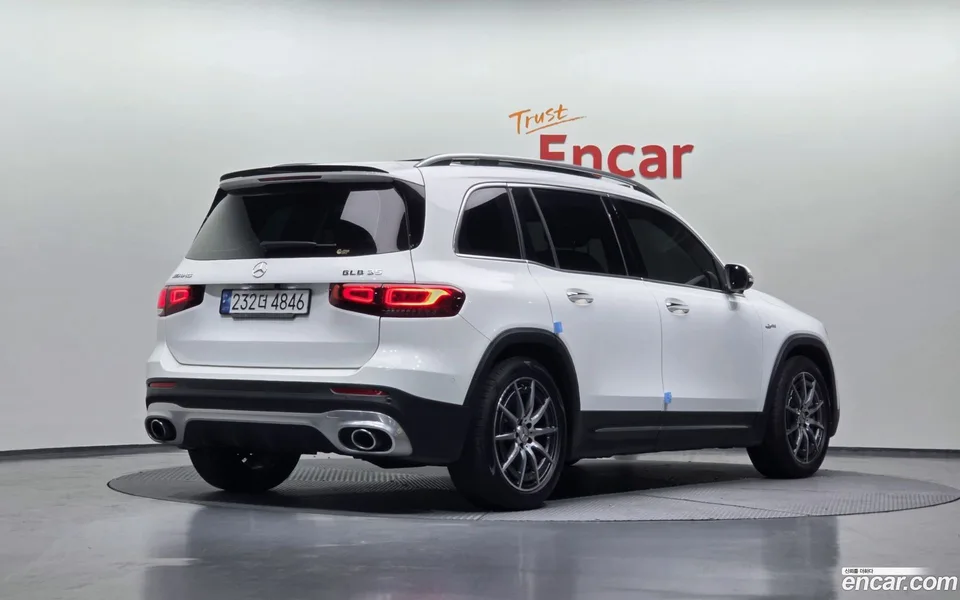 Mercedes-Benz GLB-Class AMG GLB35 4MATIC 2023 — миниатюра 2