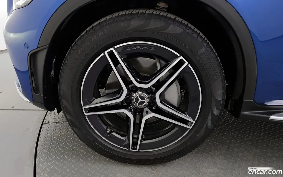 Mercedes-Benz GLC-Class GLC300 4MATIC 2023 — миниатюра 5