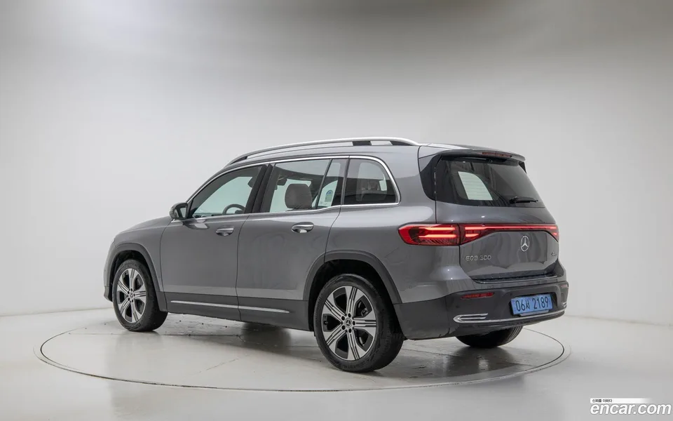 Mercedes-Benz EQB EQB300 4MATIC 2025 — миниатюра 2