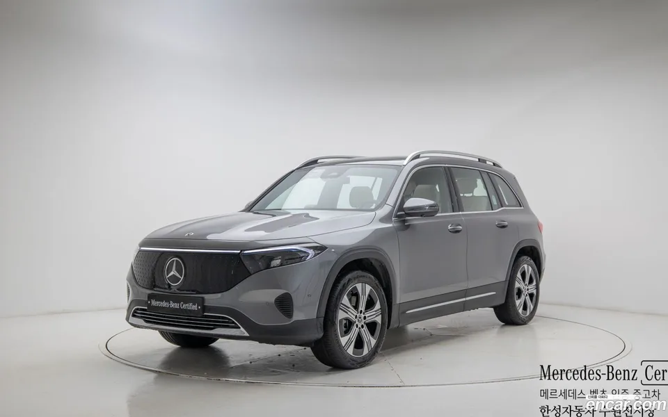 Mercedes-Benz EQB EQB300 4MATIC 2025 — фото 1, купить с доставкой в Москву