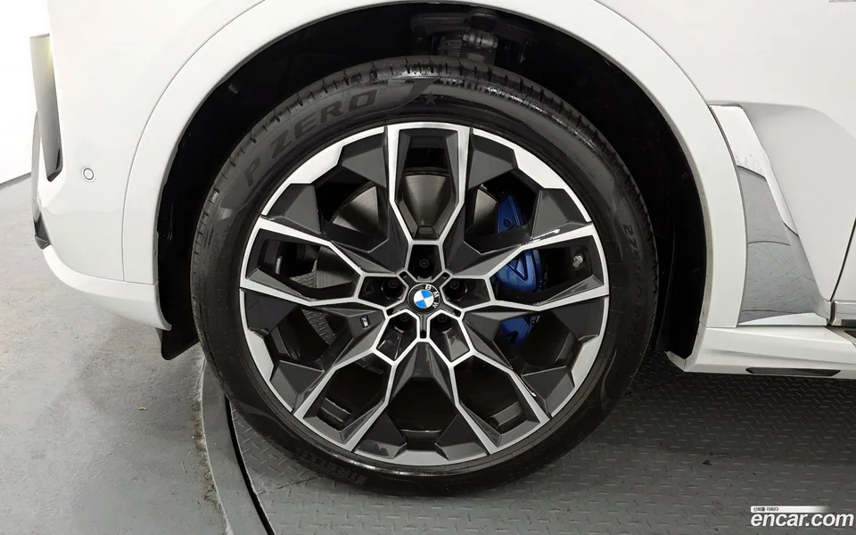BMW X7 xDrive 40d M 6 2025 — миниатюра 5