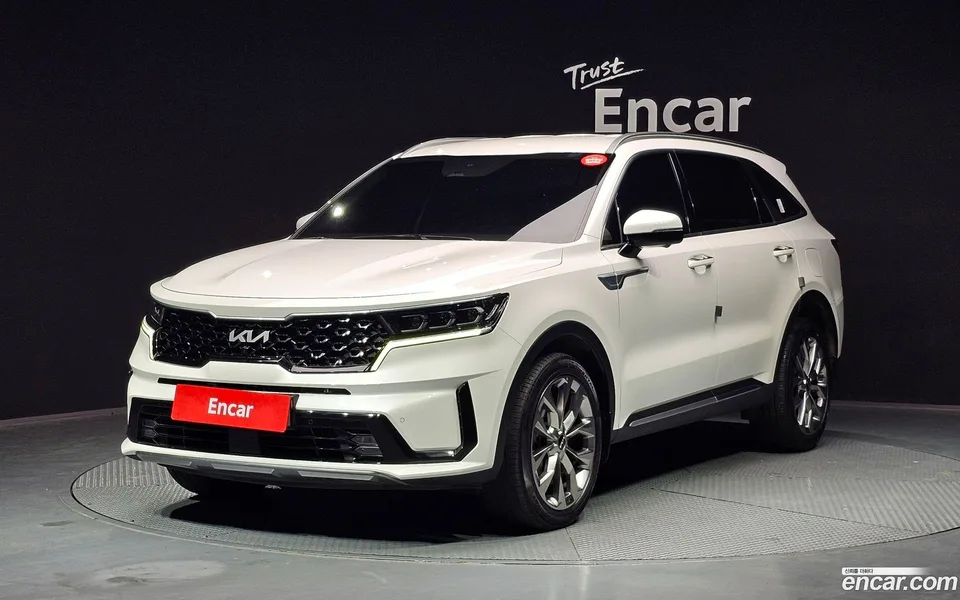 Kia Sorento 2.2 2WD 2023 — фото 1, купить с доставкой в Москву