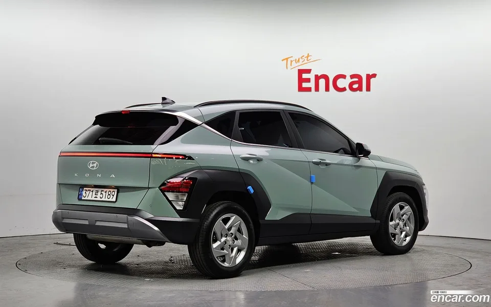 Hyundai Kona 1.6 2WD 2023 — миниатюра 2
