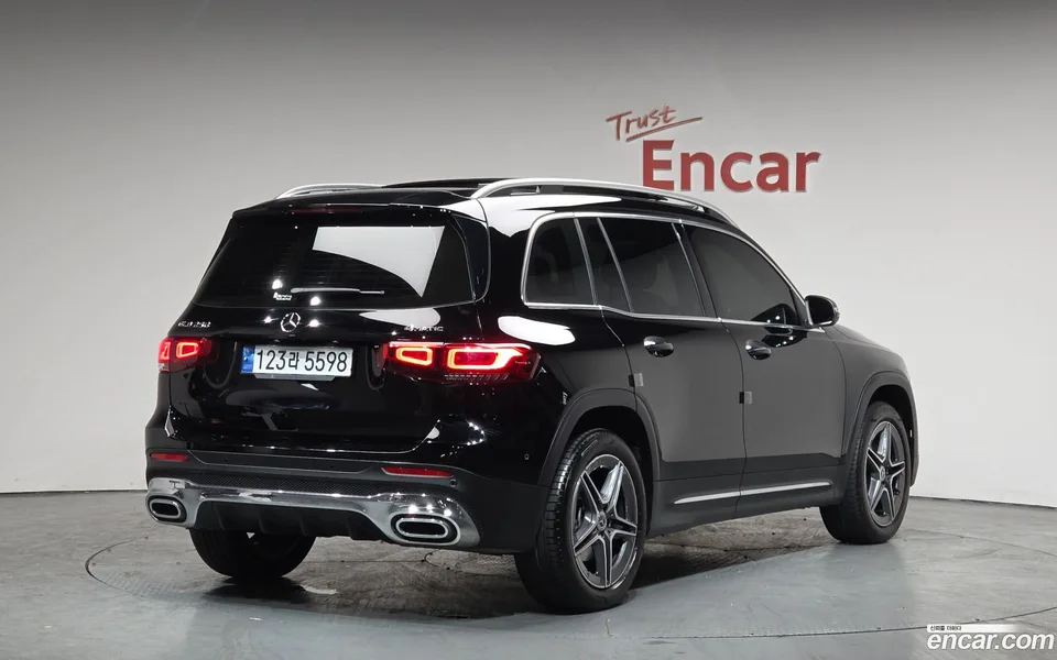 Mercedes-Benz GLB-Class GLB250 4MATIC 2022 — миниатюра 2