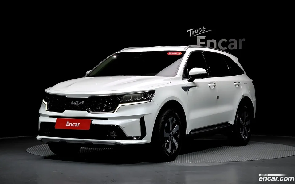 Kia Sorento 2.5T 2WD 2022 — фото 1, купить с доставкой в Москву