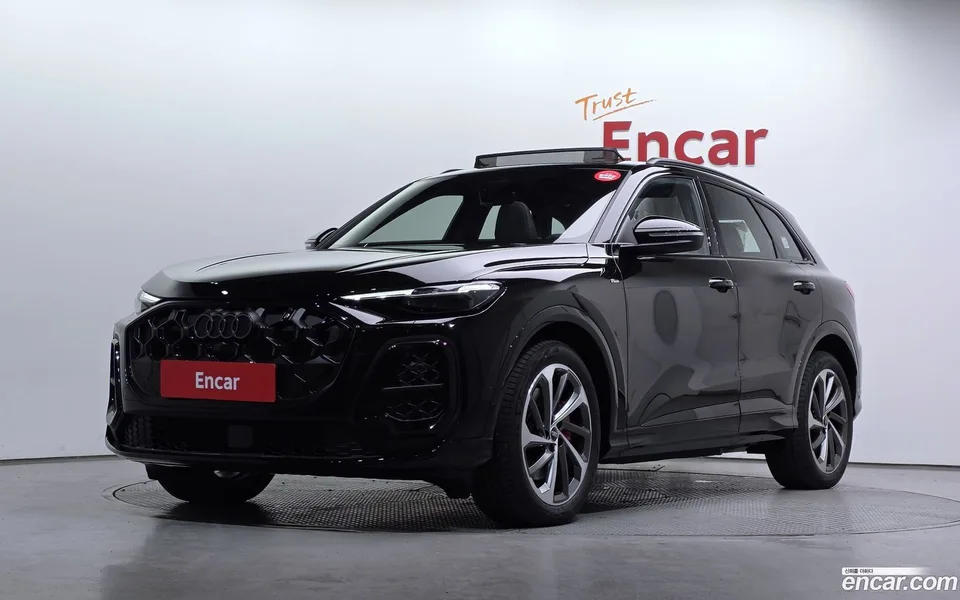 Audi Q5 (80A) 40 TDI S Line 2026 — фото 1, купить с доставкой в Москву