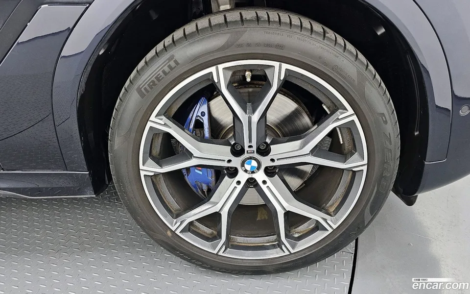 BMW X6 xDrive30d M 2023 — миниатюра 5