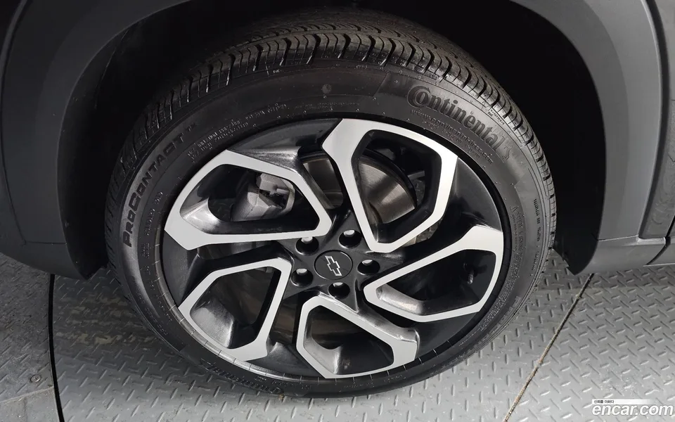 Chevrolet Trax Crossover 1.2 RS 2024 — миниатюра 5