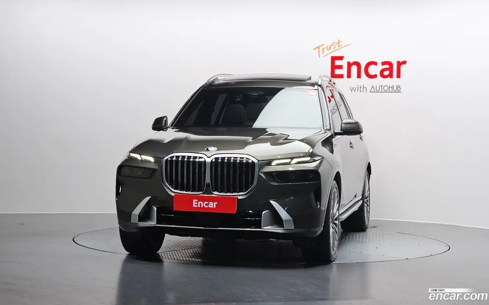 BMW X7 xDrive 40i 6 2023 — миниатюра 3