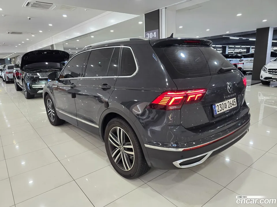Volkswagen Tiguan 2.0 TDI 2023 — миниатюра 5