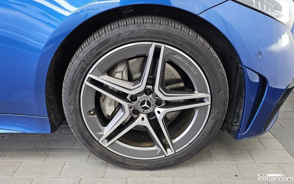 Mercedes-Benz CLS-Class CLS300d 4MATIC 2022 — миниатюра 5